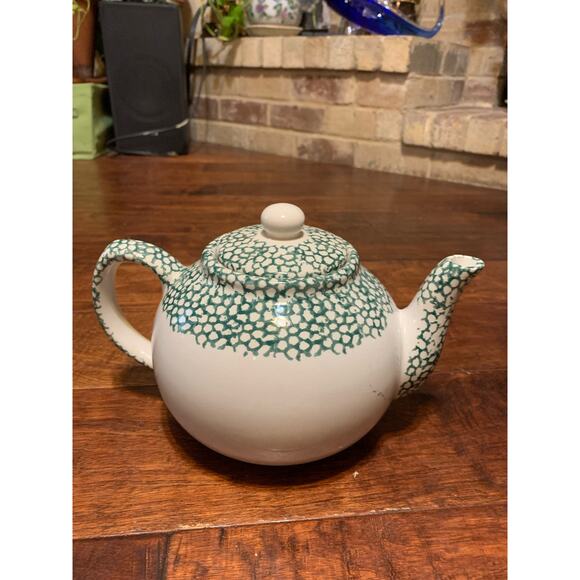 Corelle Ceramic Teapot and Creamer Set - Picture 3 of 10